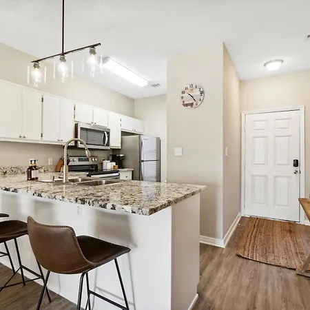 !! New !! 5Min Walk 2 Miramar Beach, Mins To Shopping, Steps To Pool, Patio And Yard, Dog Friendly, 1Gb Wifi Destin Exterior photo